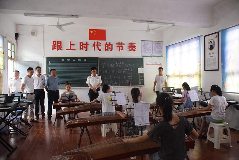 1623917302108278.jpg 捐資助學(xué)4.jpg